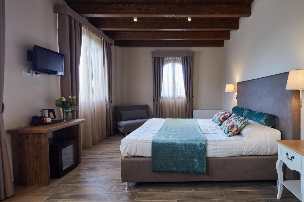 Il Castelluccio Country Resort Restaurant & Spa باربيرينو دي موجيلو المظهر الخارجي الصورة