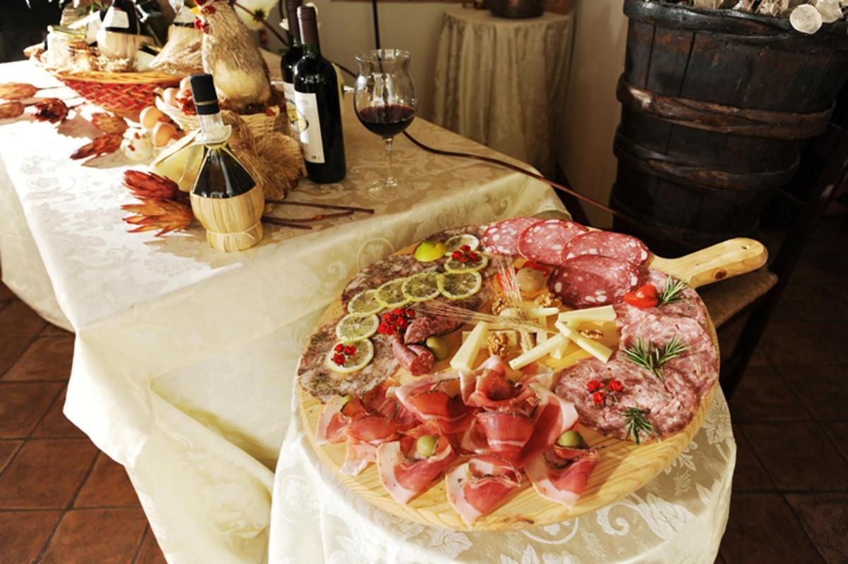 Il Castelluccio Country Resort Restaurant & Spa باربيرينو دي موجيلو المظهر الخارجي الصورة